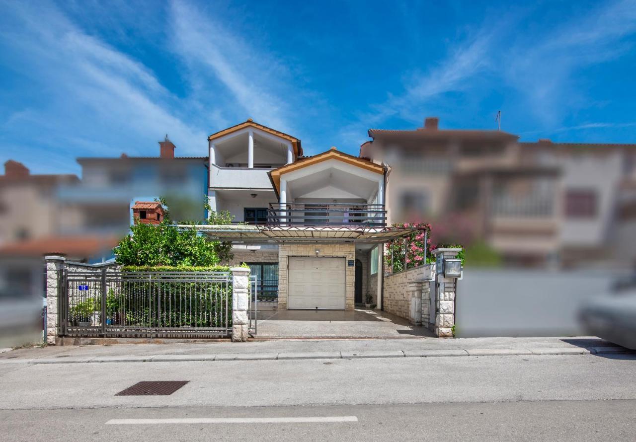 Apartment Blu Pula Luaran gambar